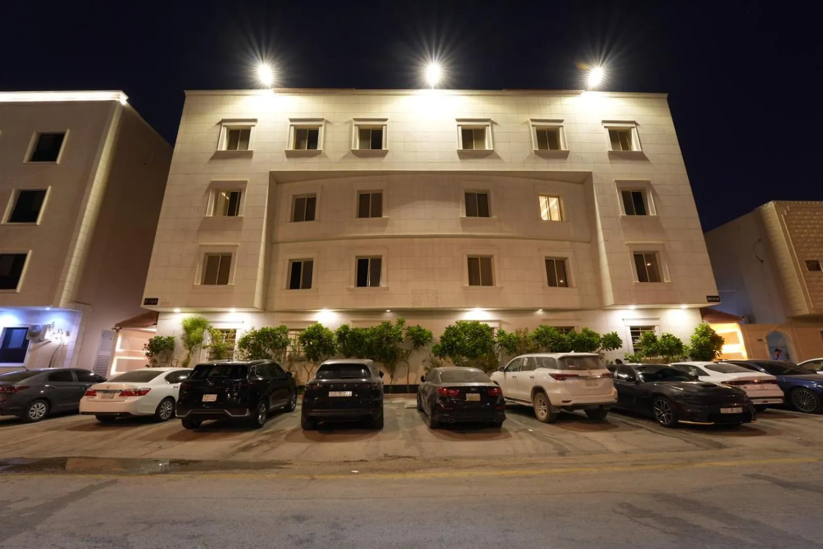 Apartment شقة بتصميم انيق بحي العقيق Riyadh